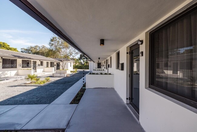 Foto del edificio - 8931 NE 2nd Ave