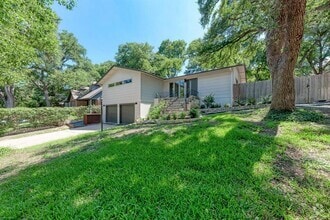 Building Photo - 1700 Antler Dr