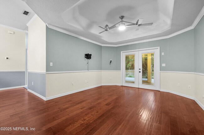 Building Photo - 6840 SW 80th Dr