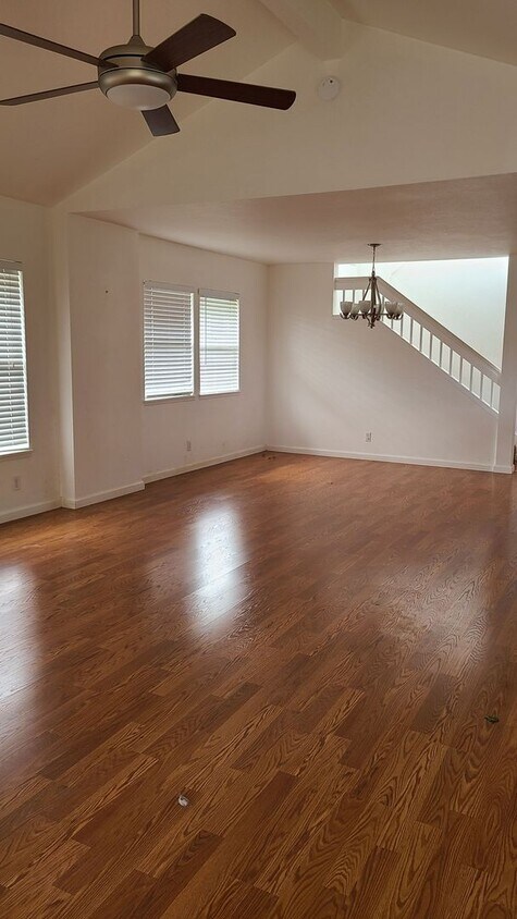 Foto del edificio - Miliani Na Pua 3 bedroom 2.5 bath fenced yard 2 car garage Pet Nego