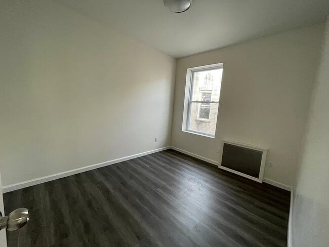 Building Photo - 1760 70th St
