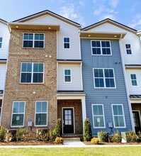 Building Photo - 142 Greenbrook N Way