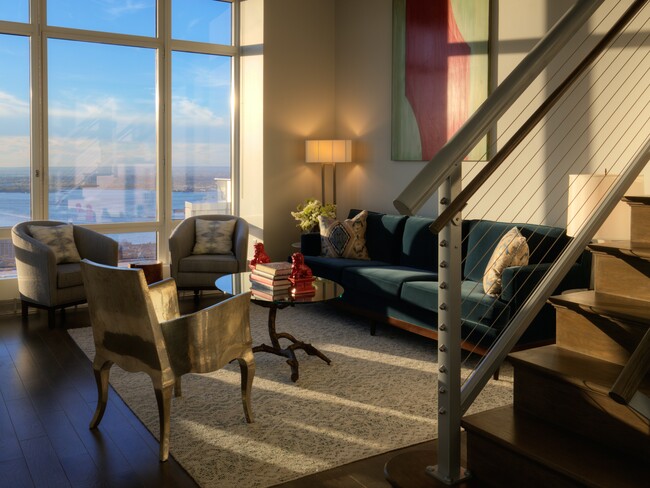 Building Photo - PH with Manhattan view
