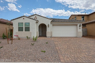 Building Photo - 8752 W Medlock Dr