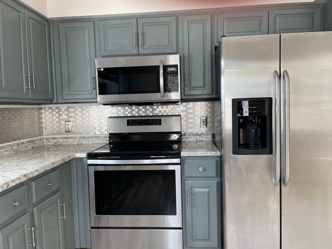 Building Photo - 11943 Corinne Lee Ct