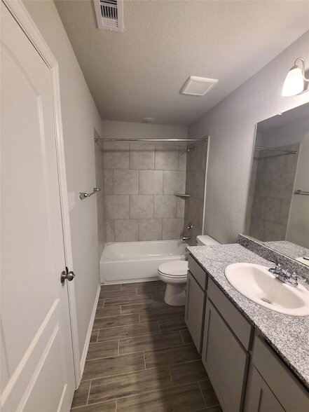 Foto del edificio - 7402 Arabian Moon Trail