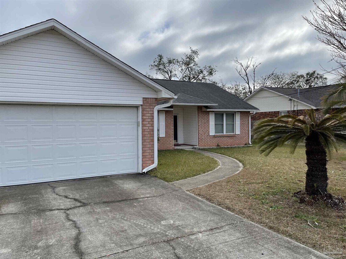 Foto principal - 2116 Coral Creek Dr
