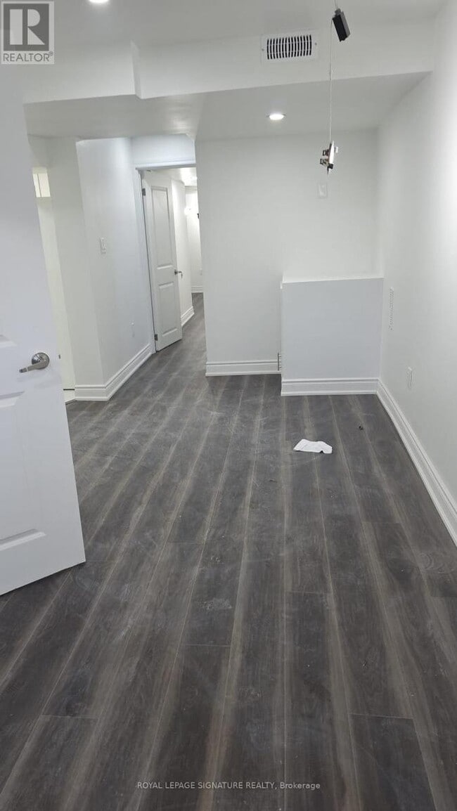 Building Photo - 28 Bagnell Cr