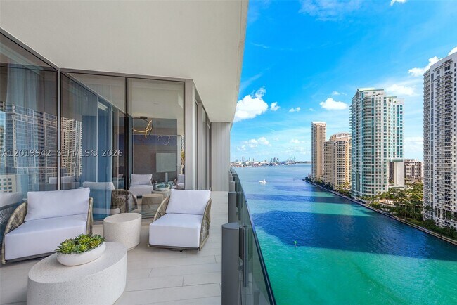 Building Photo - 300 Biscayne Blvd