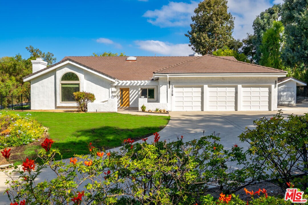 Foto principal - 24228 Dry Canyon Cold Creek Rd