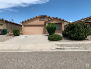 Building Photo - 4012 Desert Pinon Dr NE
