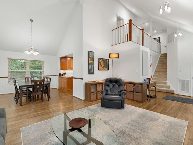 Building Photo - "Stunning 4-Bed Gem with Finished Basement...