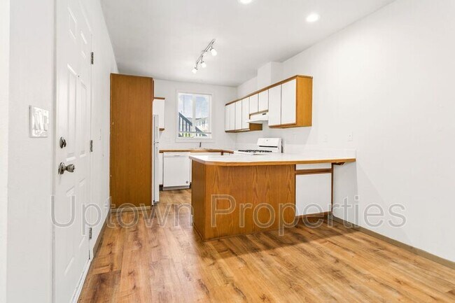 Foto del edificio - 7468 N Haven Ave