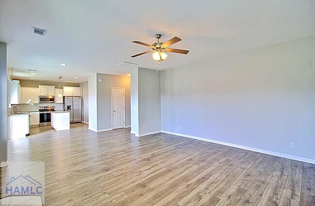 Foto del edificio - 7 Upland Ct