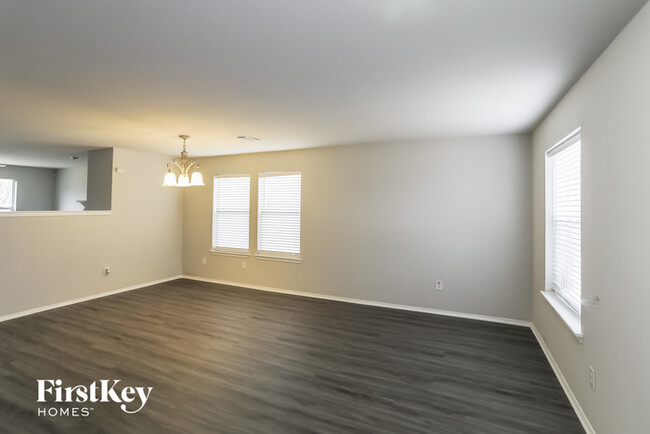 Foto del edificio - 3444 Hidden Canyon Rd