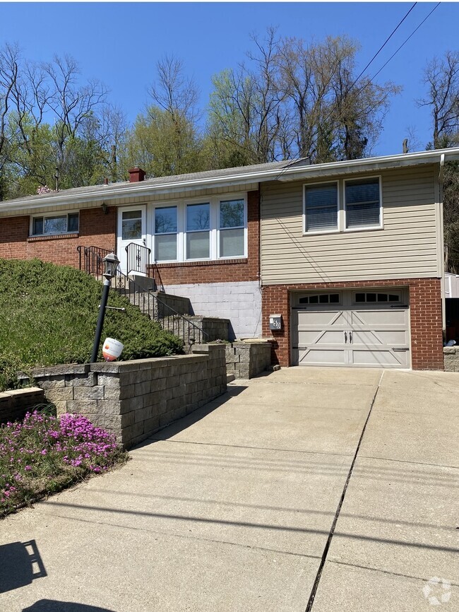 Building Photo - 150 Gilmore Dr