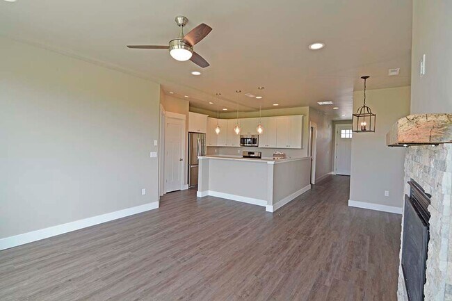 Building Photo - Luxury Four Bedroom with Farmland Views