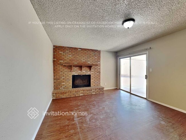 Building Photo - 2346 E Riviera Dr
