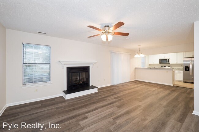 Building Photo - 2 br, 2.5 bath House - 4656 Genoa Circle