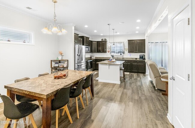 Foto del edificio - 4105 Thimbleberry Dr