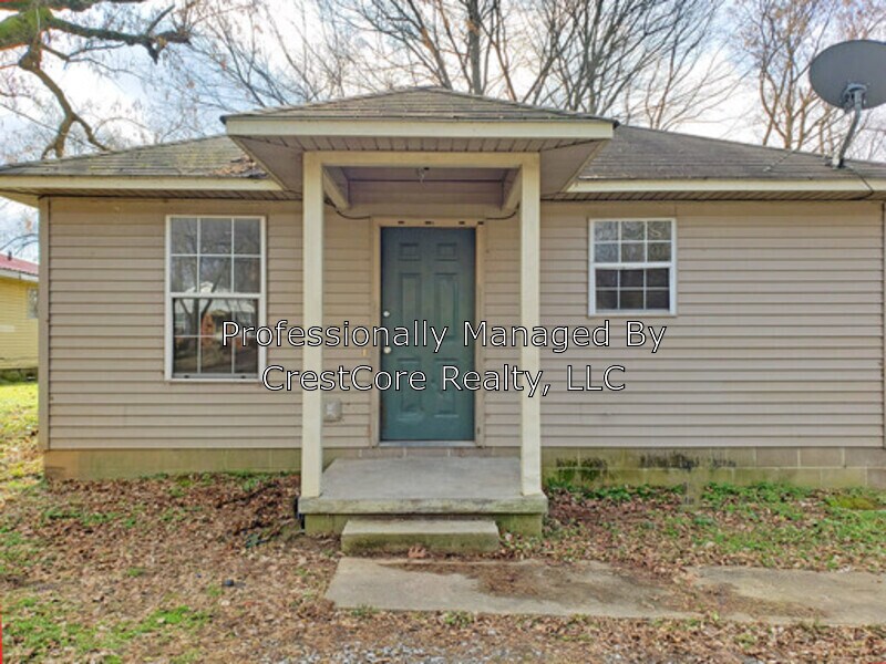 1015 Tucker St, Dyersburg, TN 38024 House for Rent in Dyersburg, TN