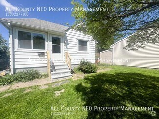 Building Photo - 2349 Bellfield Ave