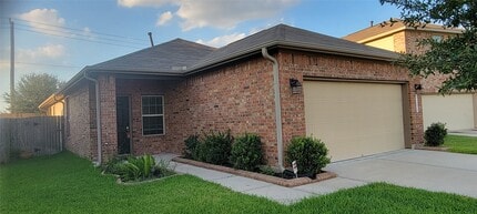Building Photo - 2106 Benjamin Park