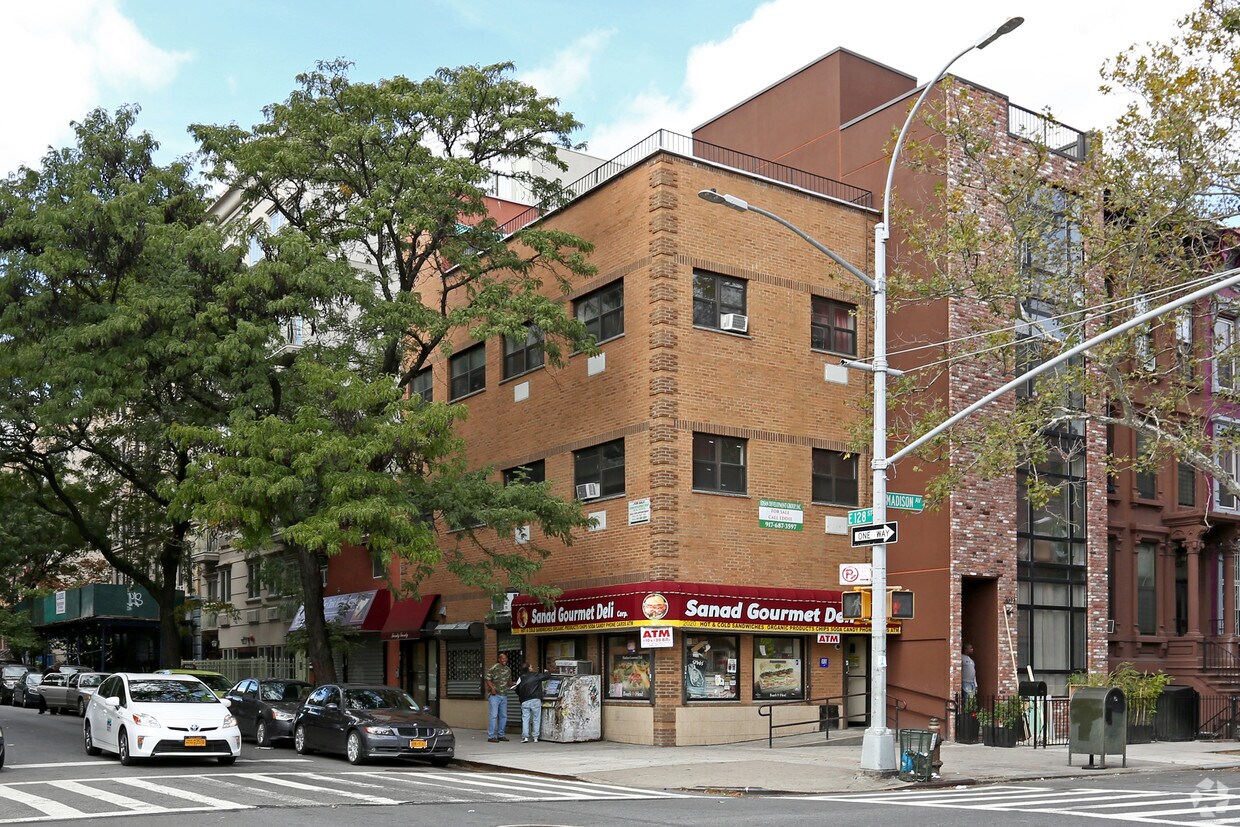 Foto principal - 2020 Madison Ave