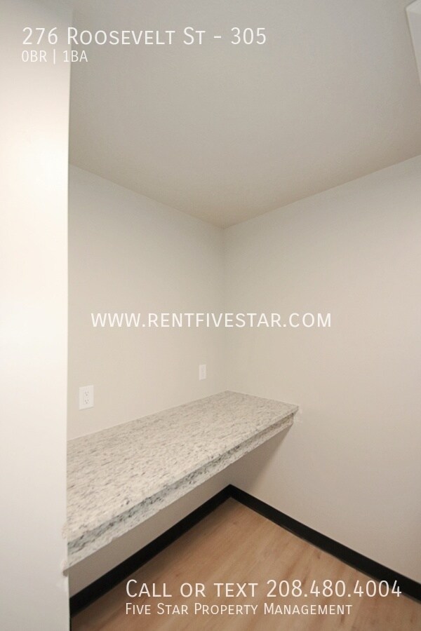 Building Photo - 276 Roosevelt St
