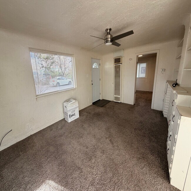 Foto del edificio - 1713 Aspen St