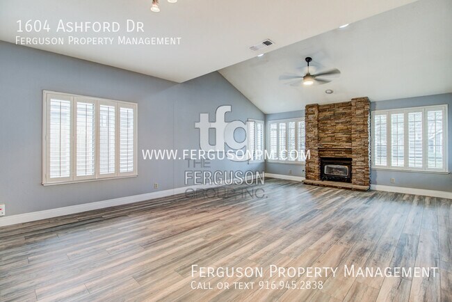 Foto del edificio - East Roseville Home in a Gated Community w...