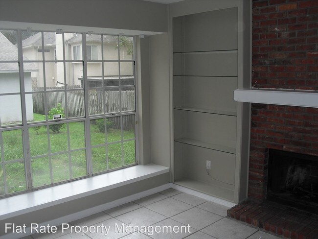 Building Photo - 1509 Red Oak Ct
