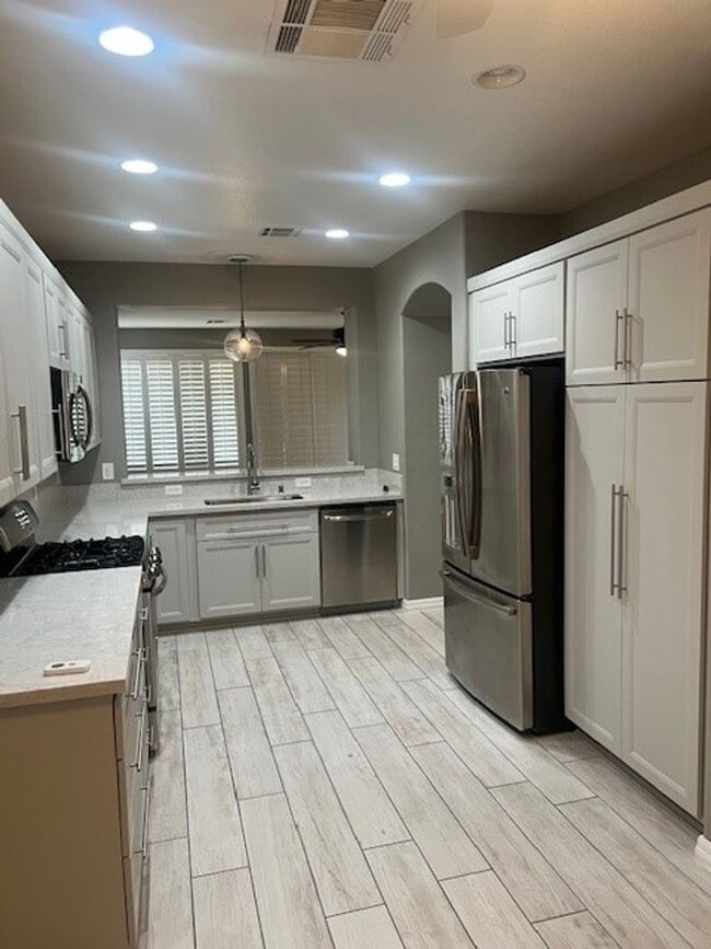 Building Photo - 10211 Maggira Pl