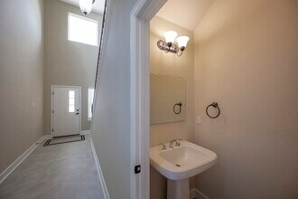 Building Photo - 4210 Darter St