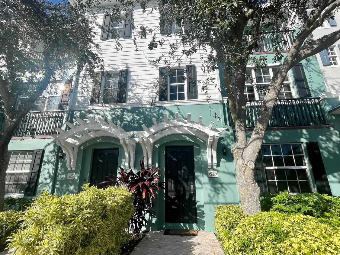 532 S mallory Cir, Delray Beach, FL 33483 Townhouse for Rent in