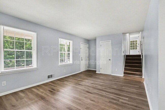 Foto del edificio - 2642 Hatfield Cir SE