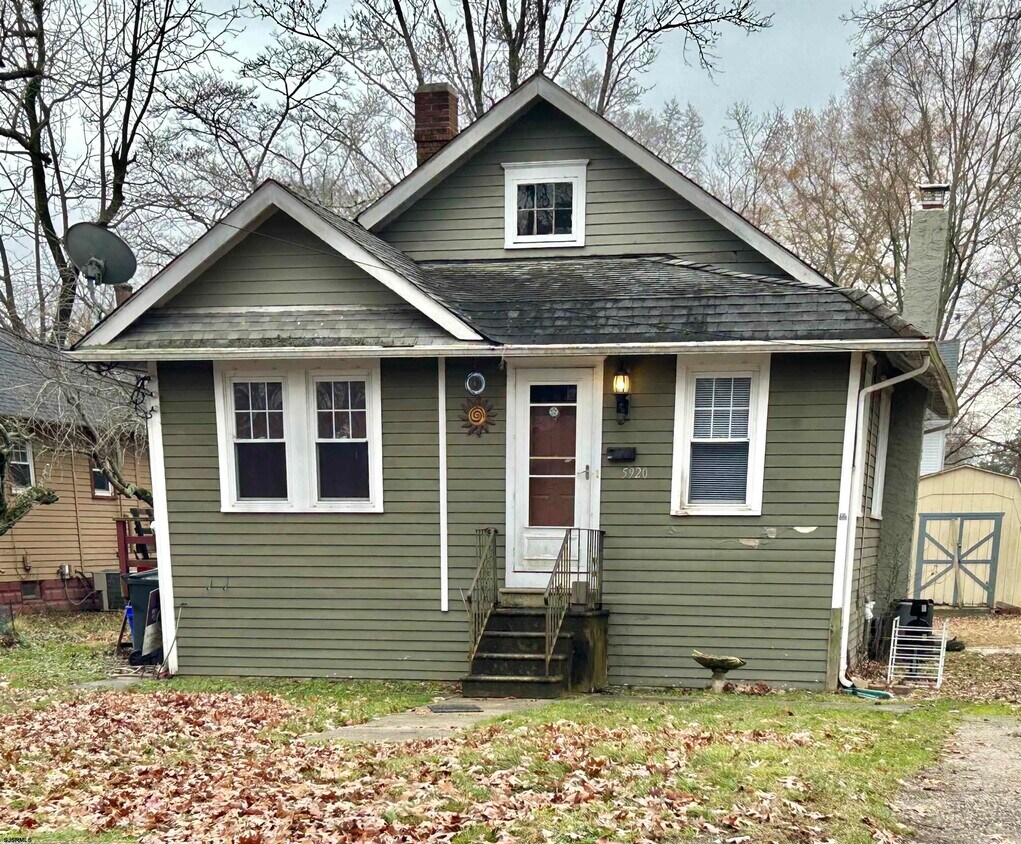 Primary Photo - 5920 10th St