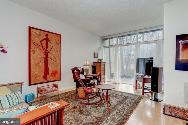 Building Photo - 11561 Rolling Green Ct