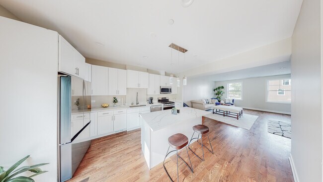 Foto del edificio - 504 Highlands Pkwy