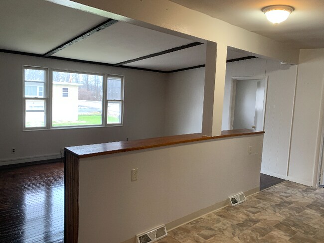 Foto del edificio - 5058 Bear Rd