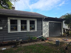 Building Photo - 737 Franklin Ave