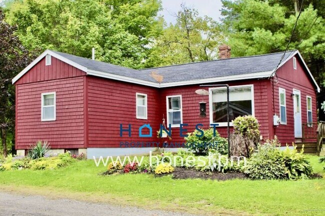 Foto del edificio - 446 Lewiston Rd