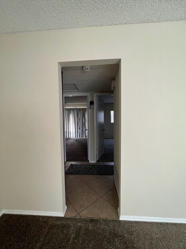 Foto del edificio - Upgraded granite kitchen and bath! 55+ community