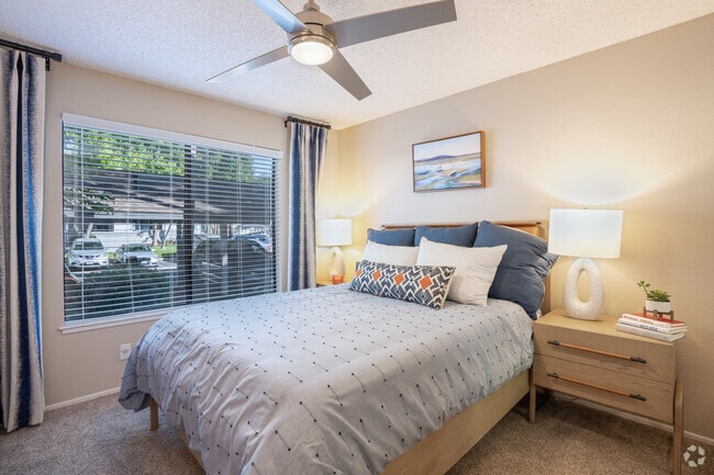 1BR, 1BA - 618SF - Residence D - Bedroom - Amber Court