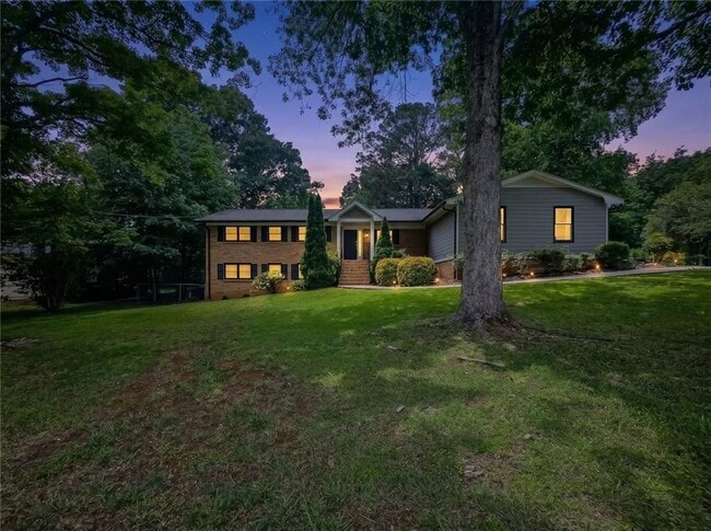 Building Photo - 771 Mockingbird Ln