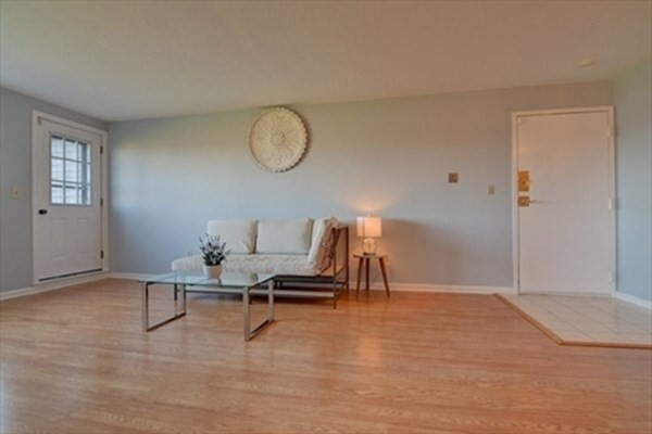 Building Photo - 85 E Squantum St