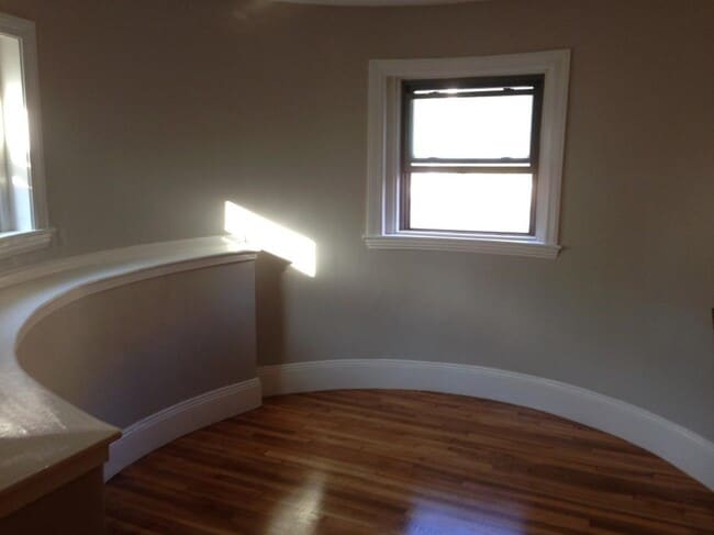 Building Photo - 1091 Boylston St