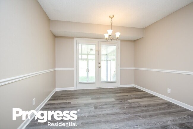 Building Photo - 500 Country Way Ct