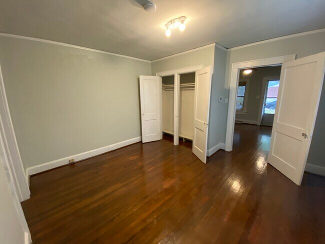 Foto del edificio - 2325 Spring Garden St