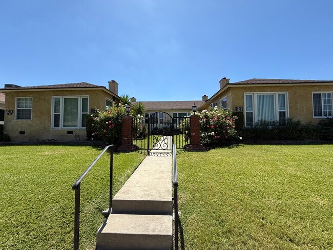Foto del edificio - 1216 W Victory Blvd